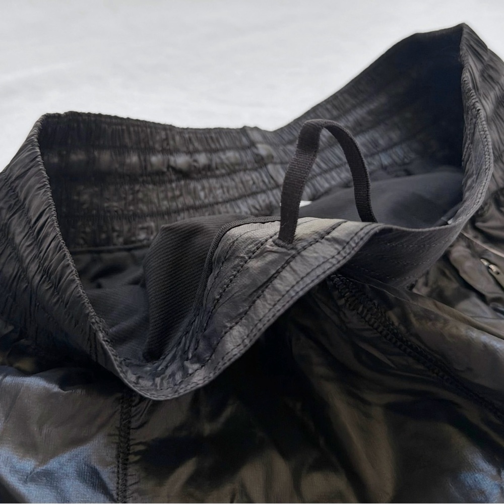 NWT Lululemon Hotty Hot High-Rise Lined Short 4” *Matte Sheen – Black – Size 6 - Picture 9 of 11